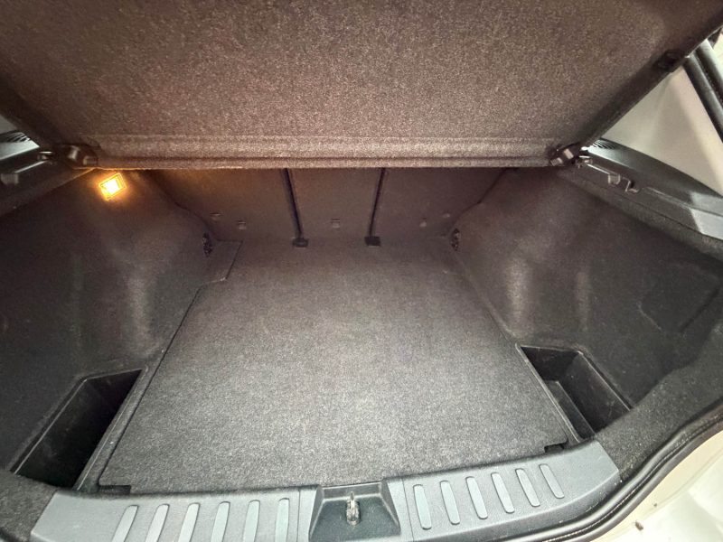 B.M.W. X1 SDRIVE20D 184CH LOUNGE PLUS 2012