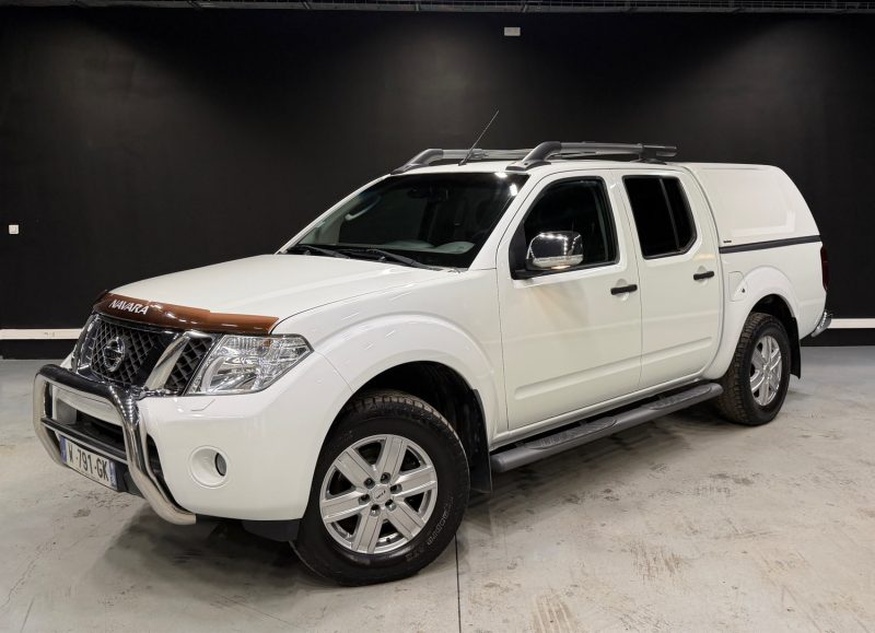 NISSAN NAVARA PICK-UP 2.5 DCI DOUBLE CAB LE 4X4 2011