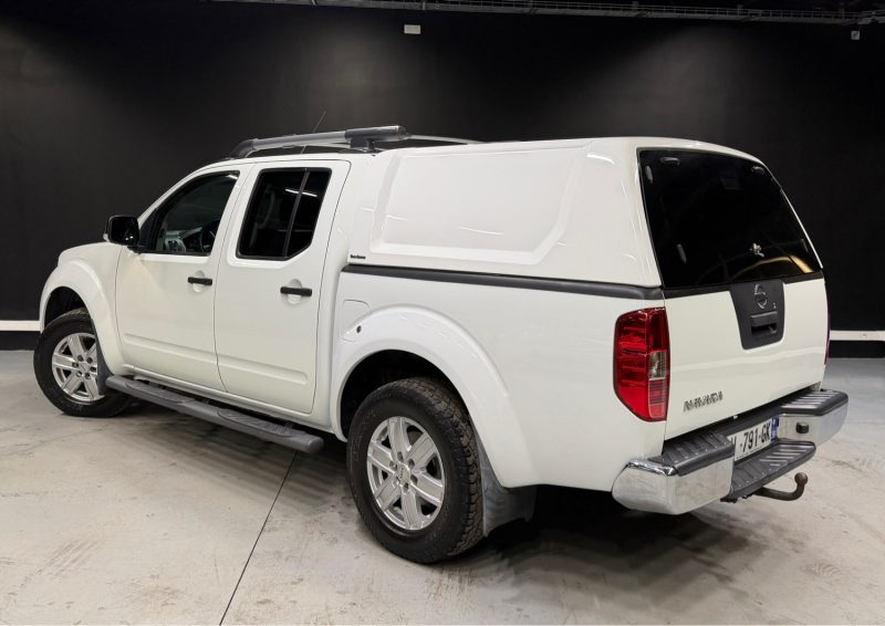 NISSAN NAVARA PICK-UP 2.5 DCI DOUBLE CAB LE 4X4 2011