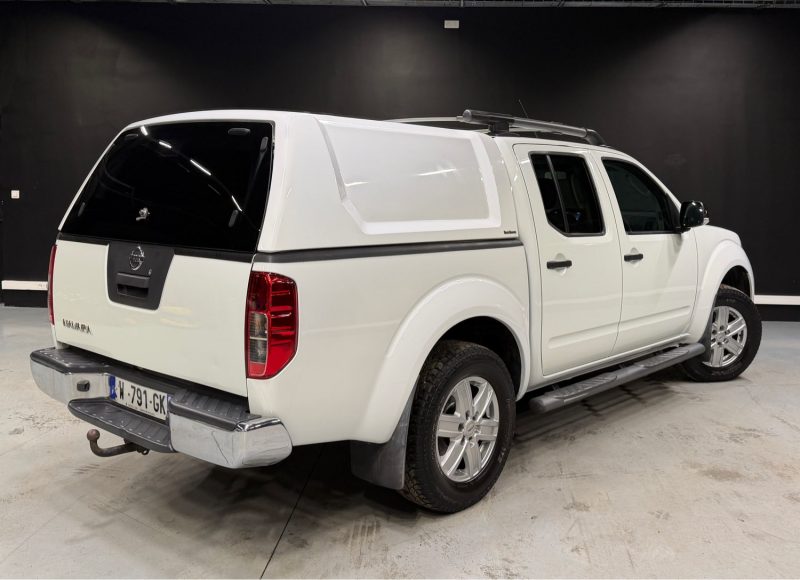 NISSAN NAVARA PICK-UP 2.5 DCI DOUBLE CAB LE 4X4 2011