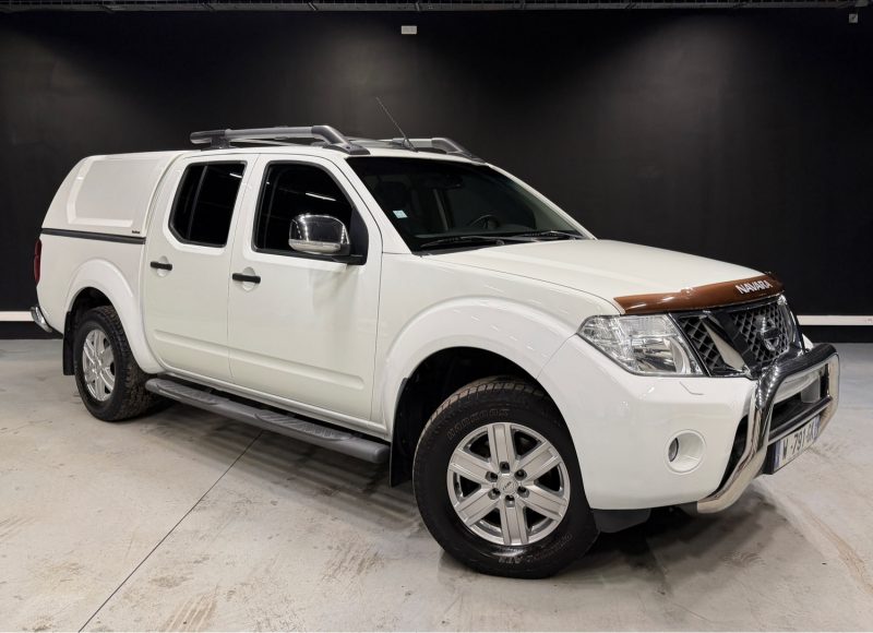 NISSAN NAVARA PICK-UP 2.5 DCI DOUBLE CAB LE 4X4 2011