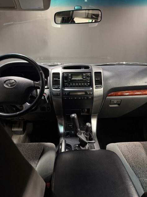 TOYOTA LAND CRUISER 3.0 D-4D 2003