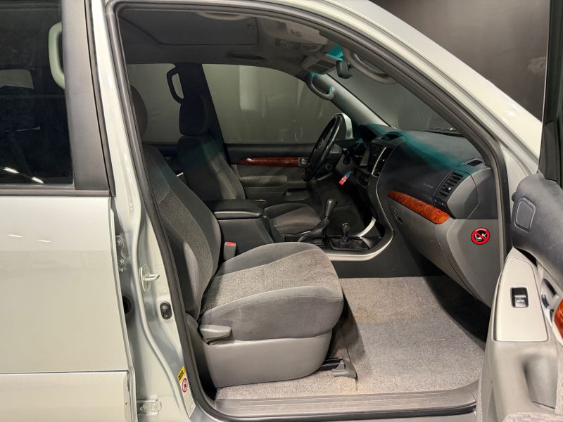 TOYOTA LAND CRUISER 3.0 D-4D 2003