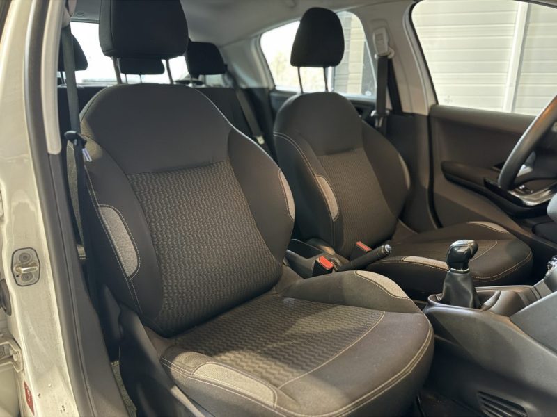 PEUGEOT 208 1.2 - ACTIVE - COURROIE NEUVE - RÉGULATEUR - 86200 KMs - 2015