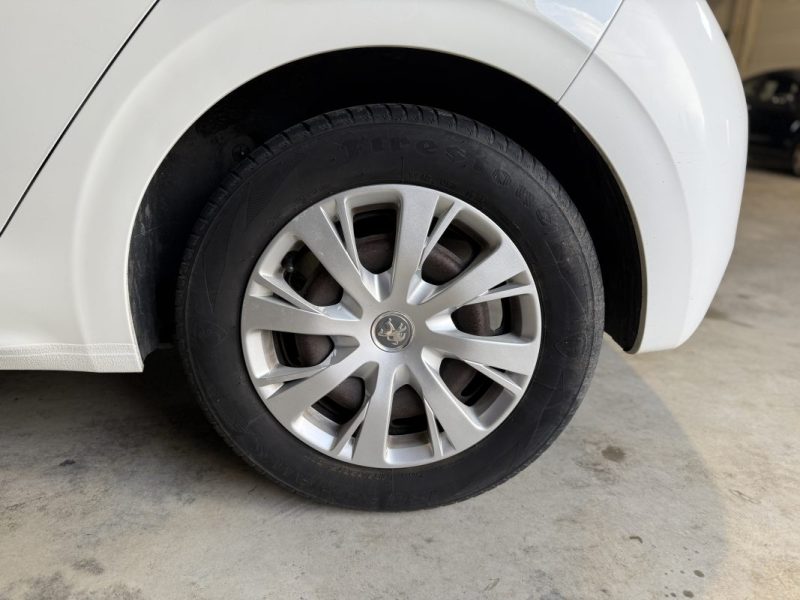 PEUGEOT 208 1.2 - ACTIVE - COURROIE NEUVE - RÉGULATEUR - 86200 KMs - 2015