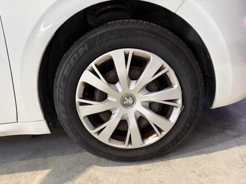 PEUGEOT 208 1.2 - ACTIVE - COURROIE NEUVE - RÉGULATEUR - 86200 KMs - 2015