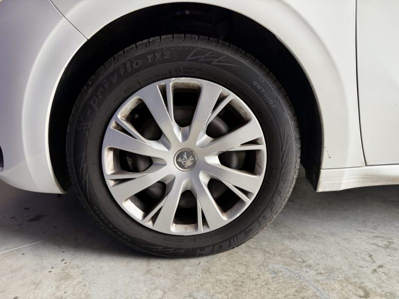 PEUGEOT 208 1.2 - ACTIVE - COURROIE NEUVE - RÉGULATEUR - 86200 KMs - 2015