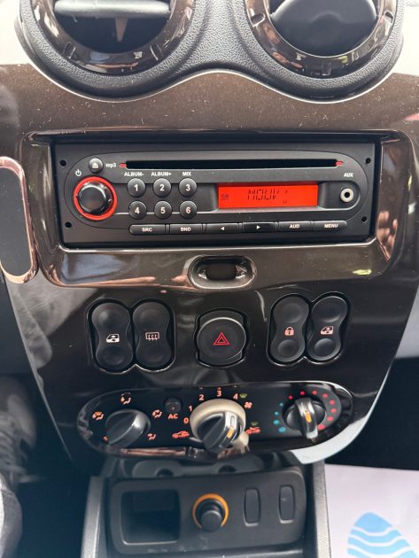 DACIA DUSTER 1.5 DCI ECO2 4X2 110 CV - ENTRETIEN OK - GARANTIE 6 MOIS 