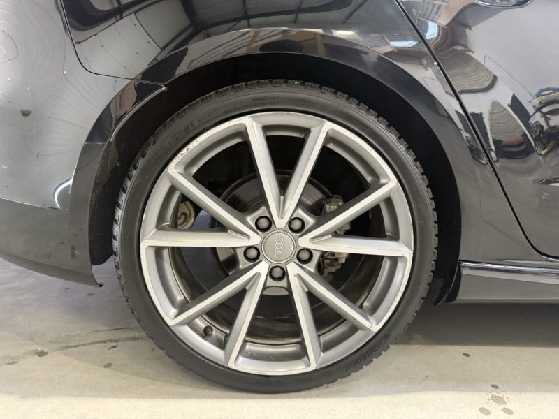 AUDI A3 2.0 TDI 184CH S-LINE QUATTRO S TRONIC 6 / APPLE CARPLAY