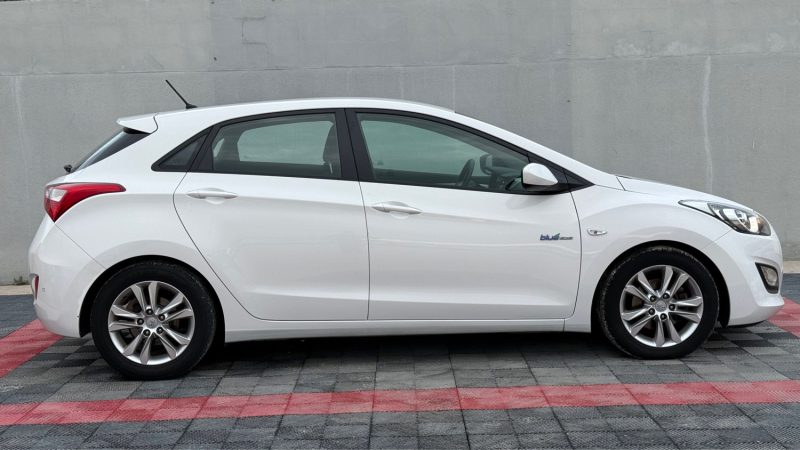 HYUNDAI I30 1.6 CRDI110 PACK SENSATION BLUE DRIVE 5P 2014