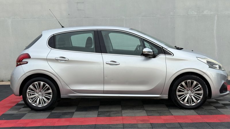 PEUGEOT 208 1.2 E THP 110CH ALLURE S&S 5P 2016