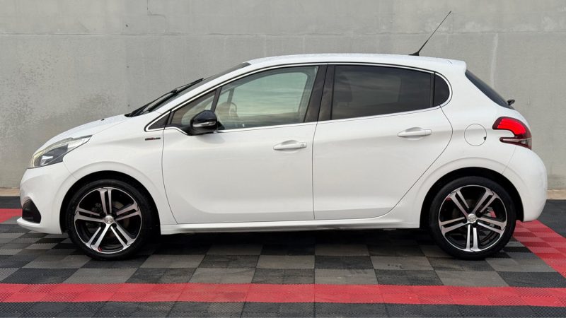 PEUGEOT 208 1.2 E THP 110CH GT LINE S&S EAT6 5CV 5P 2017