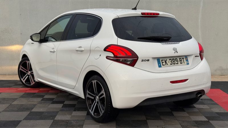 PEUGEOT 208 1.2 E THP 110CH GT LINE S&S EAT6 5CV 5P 2017