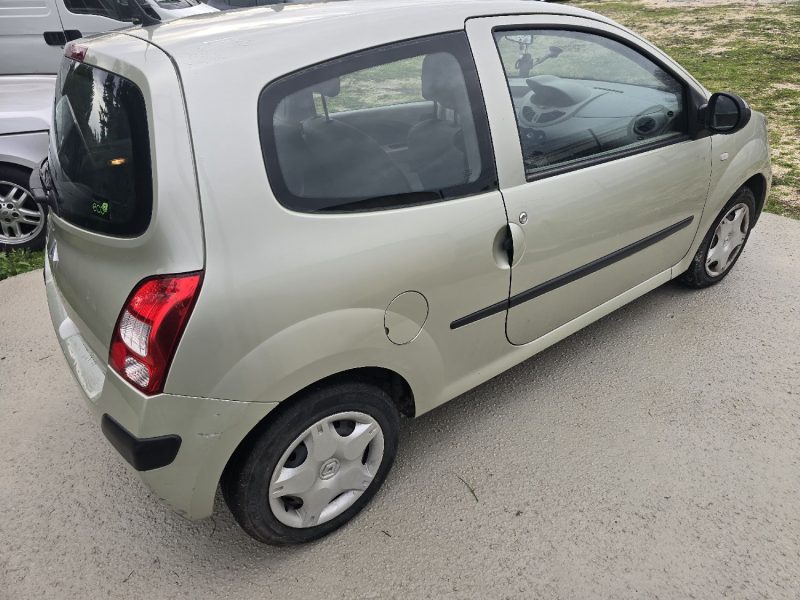RENAULT TWINGO II 1.2 75 CH 115.000km