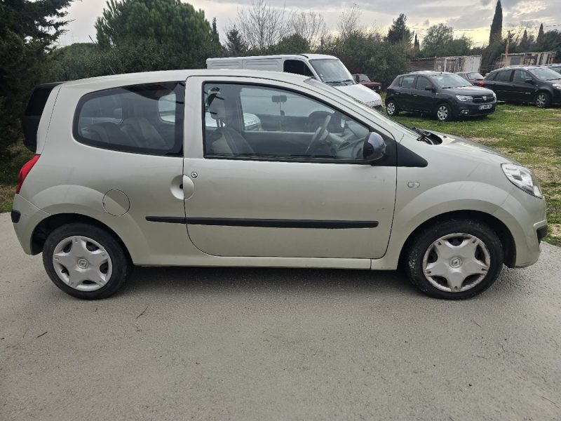 RENAULT TWINGO II 1.2 75 CH 115.000km