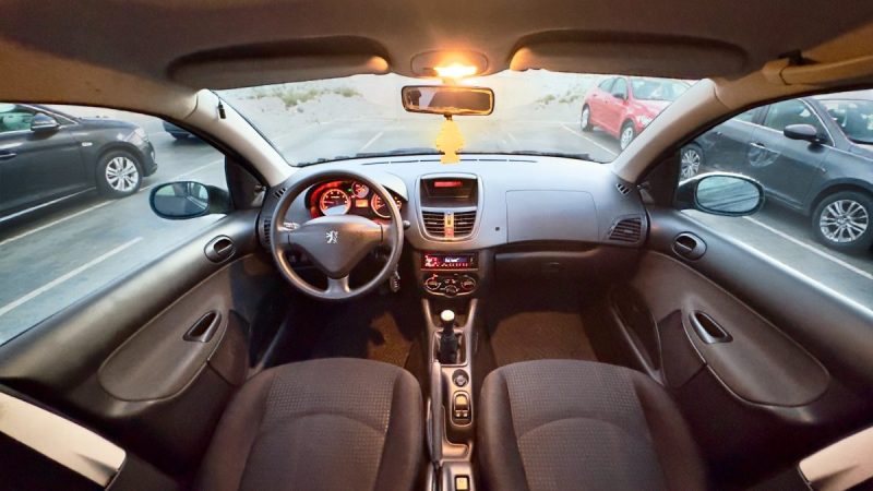 PEUGEOT 206+  5PORTES GARANTIE 6MOIS
