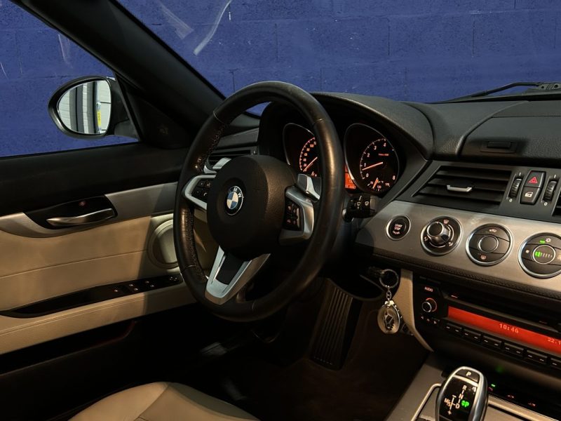 BMW Z4 S DRIVE 35I / 306 CV / Sieges chauffants / Faible kilometrage / DKG