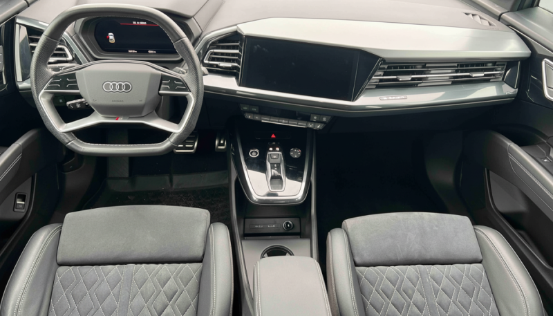 AUDI Q4 E-TRON SPORTBACK S LINE