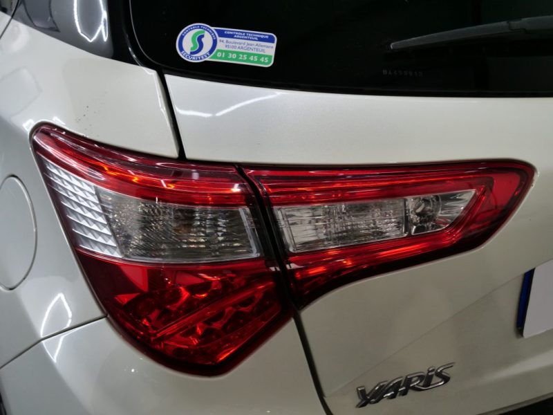 TOYOTA YARIS 100H COLLECTION 5P 2018