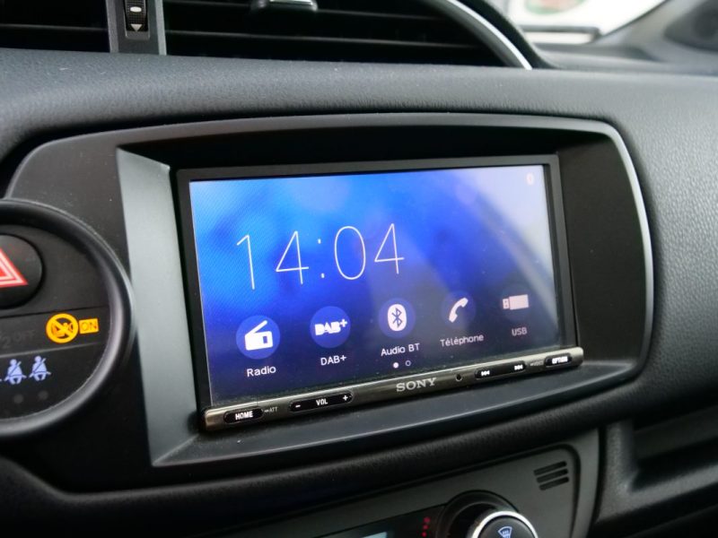 TOYOTA YARIS 100H COLLECTION 5P 2018