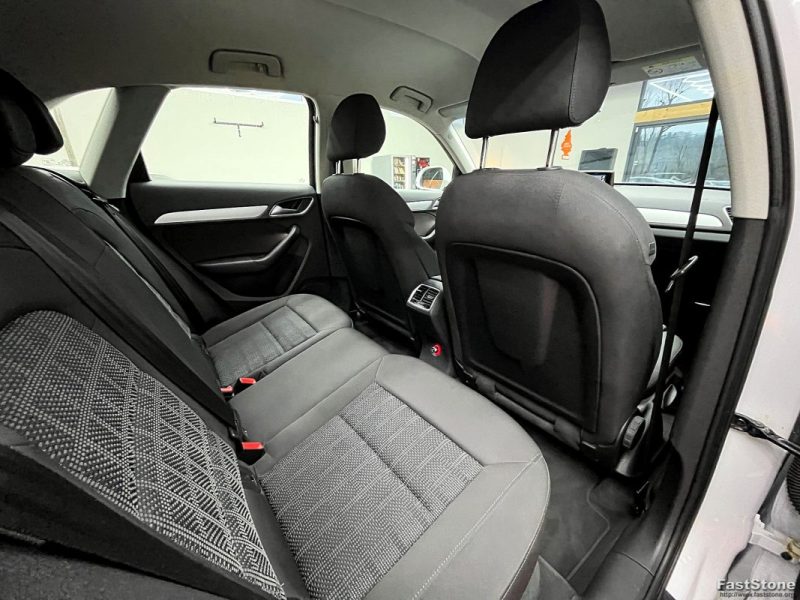 AUDI Q3 2.0 TDI 150CV AMBIENTE S TRONIC 7 SUIVI COMPLET AUDI / CAMERA