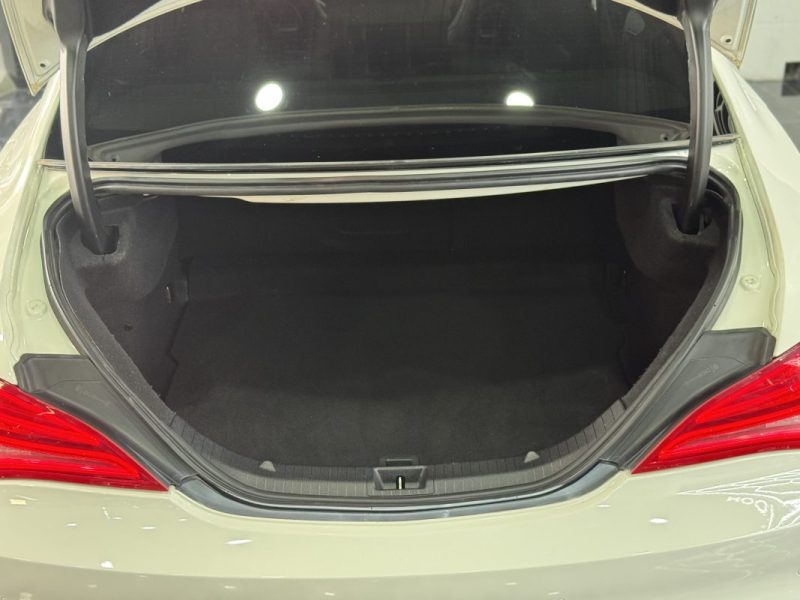 MERCEDES CLA COUPÉ CLA 250 1991CM3 211CV  2013