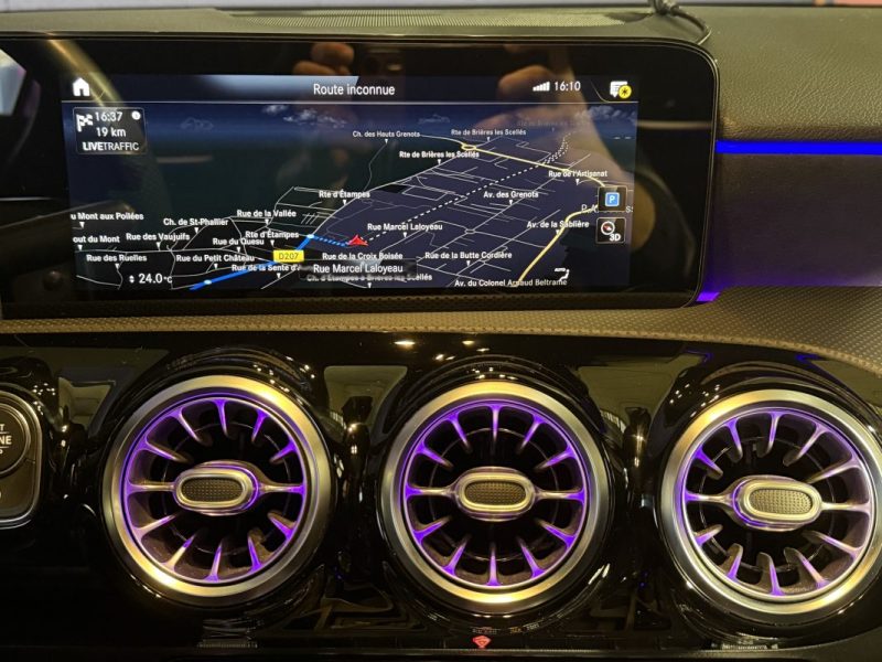 MERCEDES CLASSE A 200 163cv AMG LINE PACK PREMIUM PLUS  BVA -  BURMESTER - TOIT OUVRANT - MBUX 