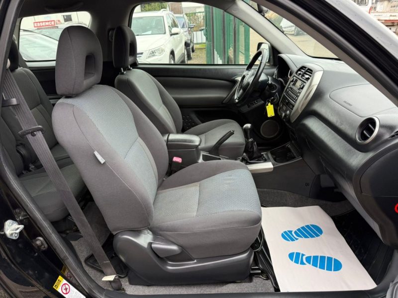 TOYOTA RAV 4 II 2.0L 150CV VVT-I GX 3P 2004