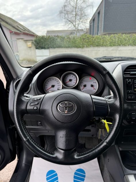 TOYOTA RAV 4 II 2.0L 150CV VVT-I GX 3P 2004