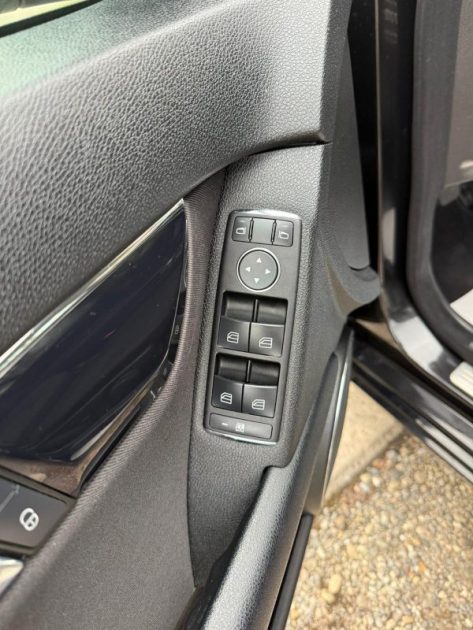 MERCEDES BENZ CLASSE C230 2.5L BREAK AVANTGARDE 204CV 