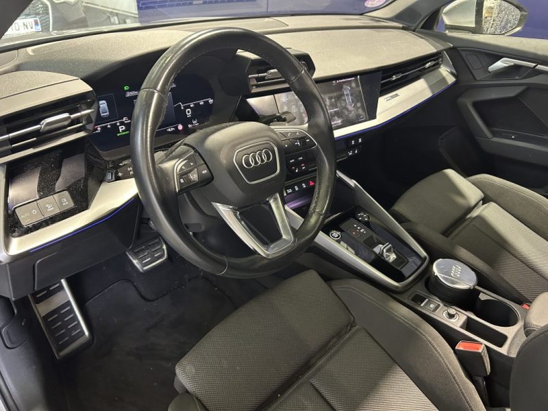AUDI A3 BERLINE 35 TFSI 150CV MILD HYBRID S TRONIC / TOIT OUVRANT & SIÈGES CHAUFFANTS