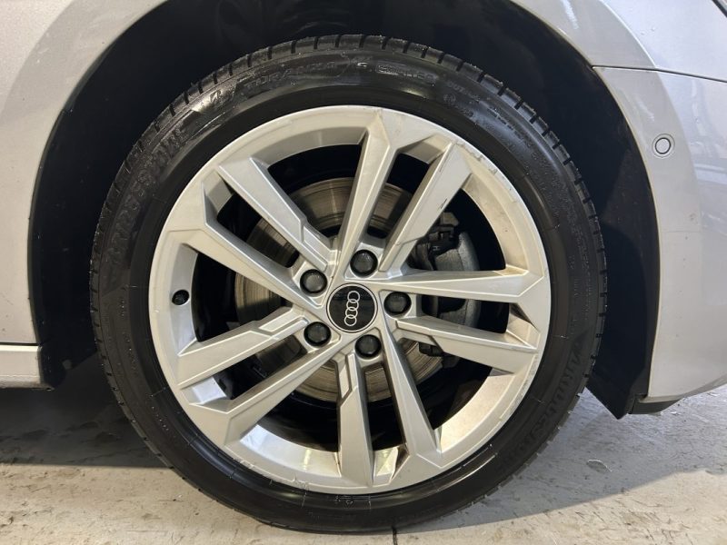 AUDI A3 BERLINE 35 TFSI 150CV MILD HYBRID S TRONIC / TOIT OUVRANT & SIÈGES CHAUFFANTS