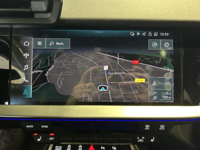 AUDI A3 BERLINE 35 TFSI 150CV MILD HYBRID S TRONIC / TOIT OUVRANT & SIÈGES CHAUFFANTS