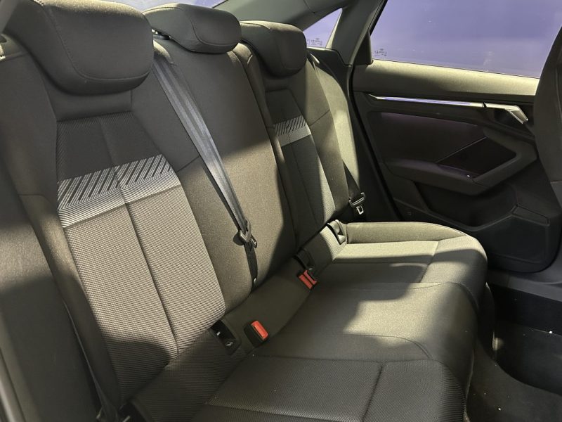 AUDI A3 BERLINE 35 TFSI 150CV MILD HYBRID S TRONIC / TOIT OUVRANT & SIÈGES CHAUFFANTS