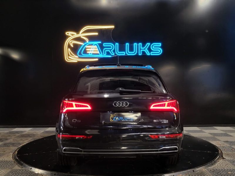 AUDI Q5 50 TFSIE 299CH S LINE QUATTRO S TRONIC 7 / TOIT OUVRANT + APPLE CARPLAY + HAYON ELECTRIQUE / 