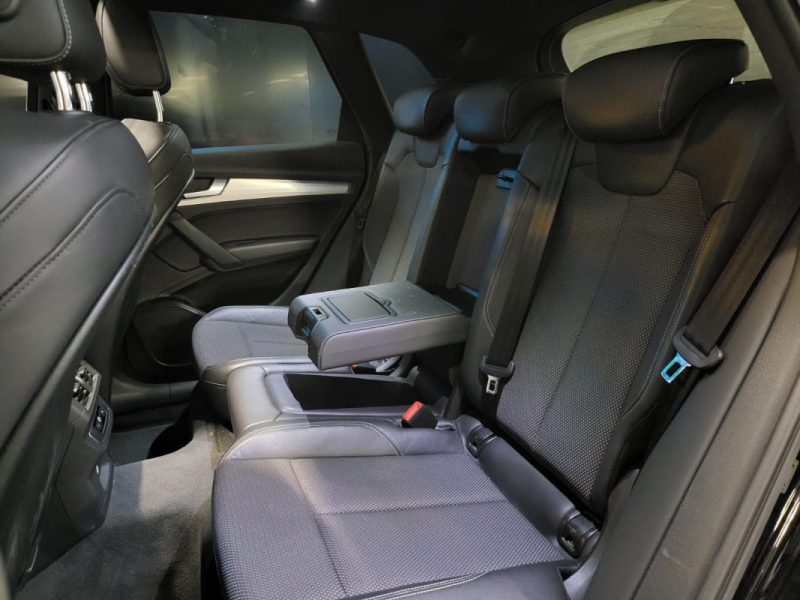 AUDI Q5 50 TFSIE 299CH S LINE QUATTRO S TRONIC 7 / TOIT OUVRANT + APPLE CARPLAY + HAYON ELECTRIQUE / 
