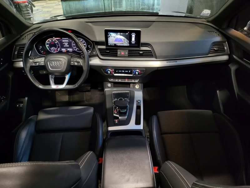 AUDI Q5 50 TFSIE 299CH S LINE QUATTRO S TRONIC 7 / TOIT OUVRANT + APPLE CARPLAY + HAYON ELECTRIQUE / 