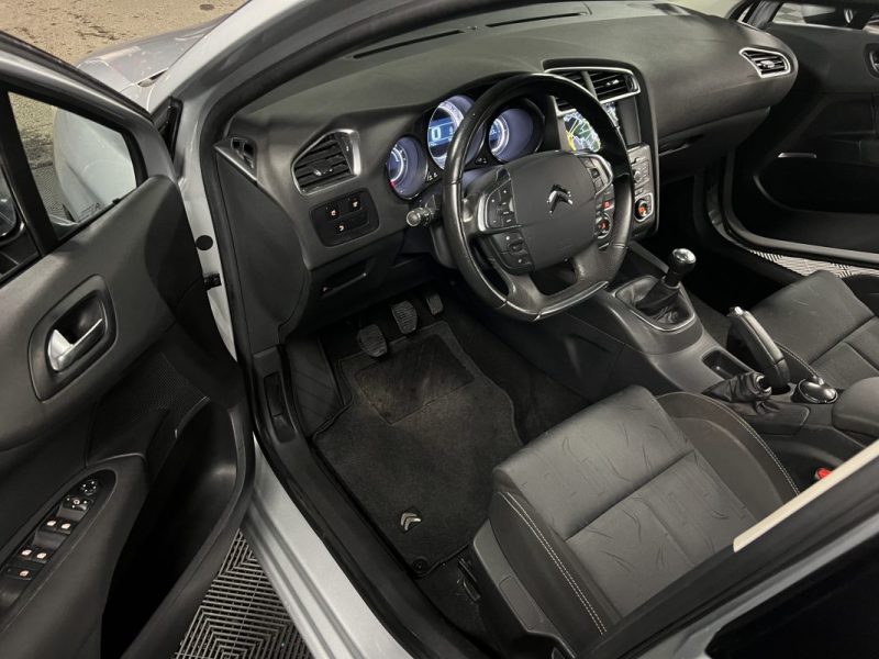 CITROEN C4 II 1.6 HDI 92 Cv 29 100 Kms REELS / 5 PORTES ECRAN GPS CRIT AIR 2 - GARANTIE 1 AN