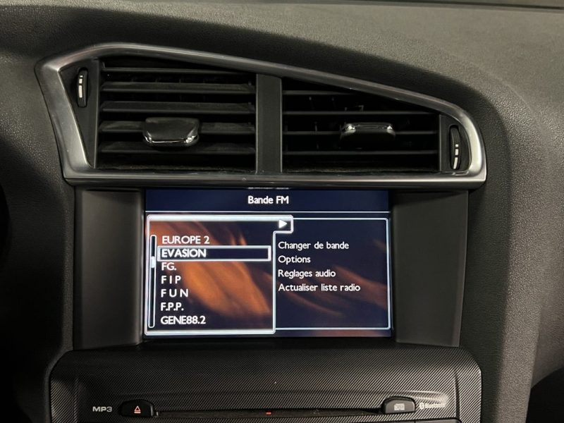 CITROEN C4 II 1.6 HDI 92 Cv 29 100 Kms REELS / 5 PORTES ECRAN GPS CRIT AIR 2 - GARANTIE 1 AN