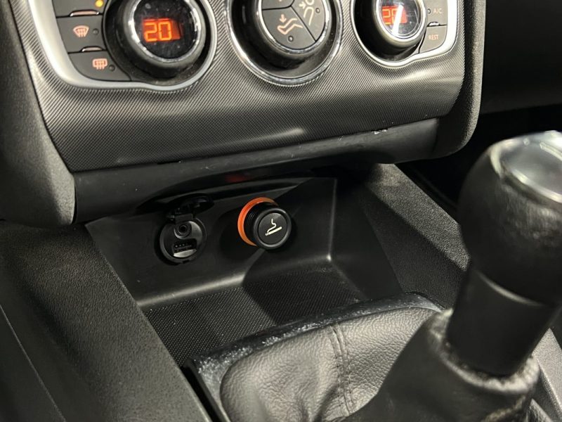 CITROEN C4 II 1.6 HDI 92 Cv 29 100 Kms REELS / 5 PORTES ECRAN GPS CRIT AIR 2 - GARANTIE 1 AN