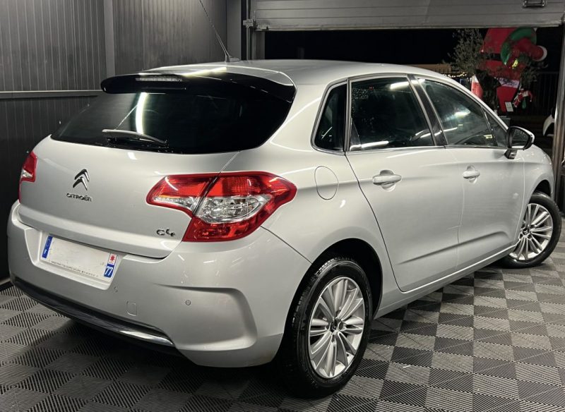 CITROEN C4 II 1.6 HDI 92 Cv 29 100 Kms REELS / 5 PORTES ECRAN GPS CRIT AIR 2 - GARANTIE 1 AN