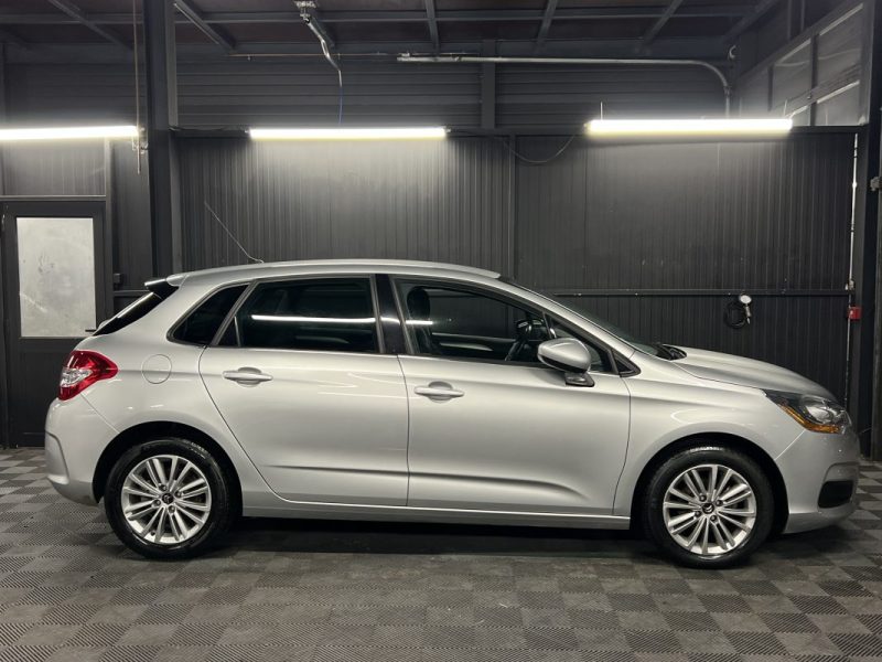 CITROEN C4 II 1.6 HDI 92 Cv 29 100 Kms REELS / 5 PORTES ECRAN GPS CRIT AIR 2 - GARANTIE 1 AN