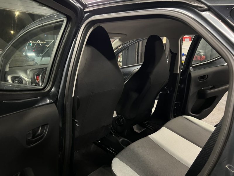 TOYOTA AYGO II 1.0 VVT-i 69 Cv 5 PORTES CLIMATISATION ECRAN TACTILE CAMERA RECUL - GARANTIE 1 AN