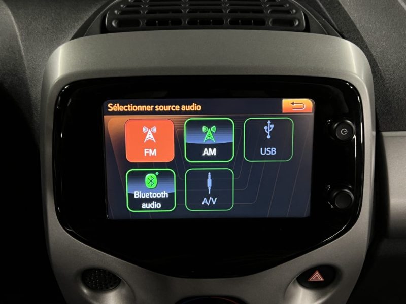 TOYOTA AYGO II 1.0 VVT-i 69 Cv 5 PORTES CLIMATISATION ECRAN TACTILE CAMERA RECUL - GARANTIE 1 AN