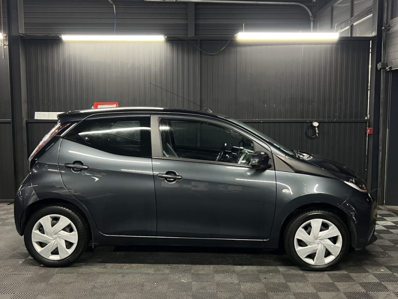 TOYOTA AYGO II 1.0 VVT-i 69 Cv 5 PORTES CLIMATISATION ECRAN TACTILE CAMERA RECUL - GARANTIE 1 AN