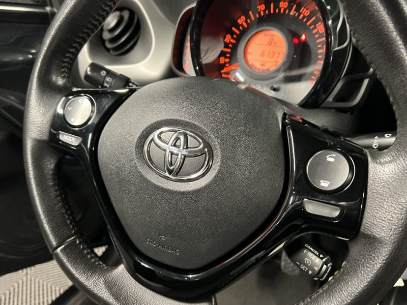 TOYOTA AYGO II 1.0 VVT-i 69 Cv 5 PORTES CLIMATISATION ECRAN TACTILE CAMERA RECUL - GARANTIE 1 AN
