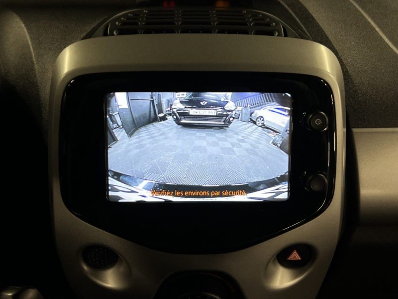 TOYOTA AYGO II 1.0 VVT-i 69 Cv 5 PORTES CLIMATISATION ECRAN TACTILE CAMERA RECUL - GARANTIE 1 AN