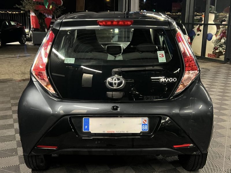 TOYOTA AYGO II 1.0 VVT-i 69 Cv 5 PORTES CLIMATISATION ECRAN TACTILE CAMERA RECUL - GARANTIE 1 AN