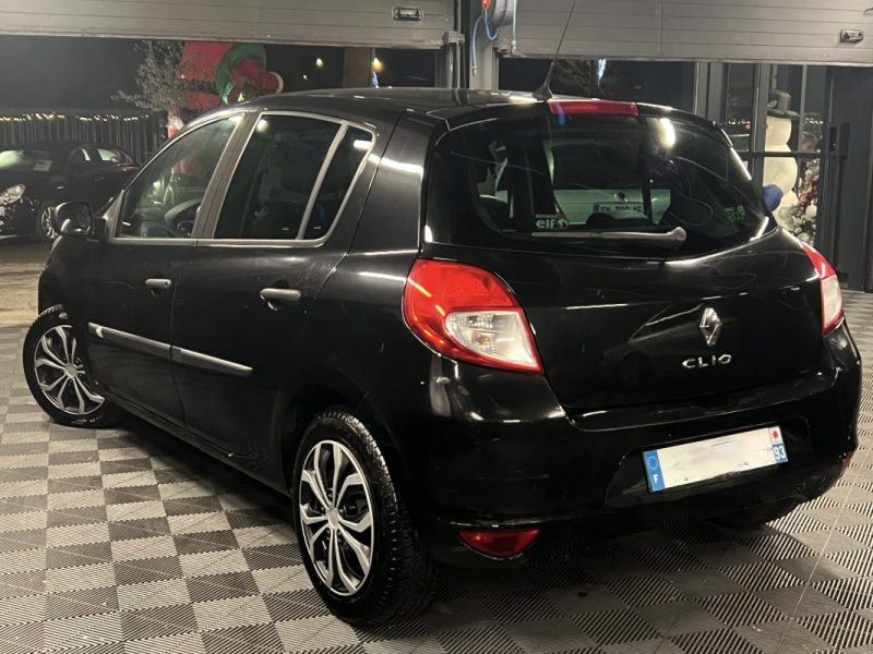 RENAULT CLIO 3 III PHASE 2 1.5 DCI 70 Cv - FRAIS A PREVOIR / LIRE L ANNONCE