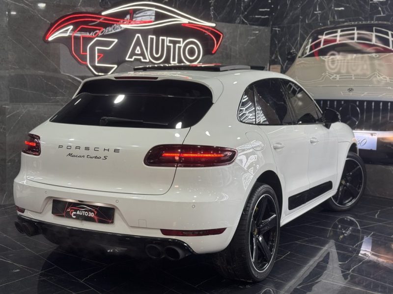 PORSCHE MACAN 3.6 TURBO 3604CM3 400CV  2015